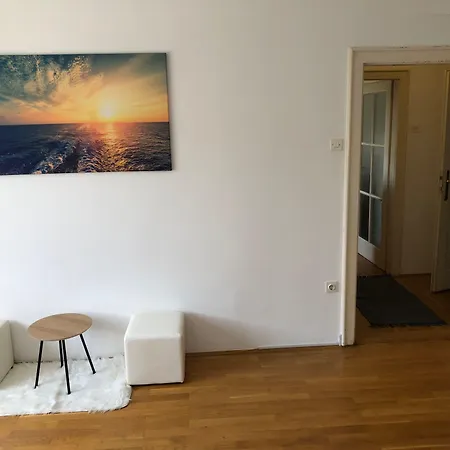 Guest house Alher Apartma Ljubljana
