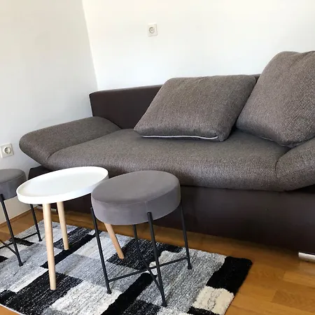 Guest house Alher Apartma Ljubljana