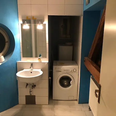 Alher Apartma 3* Laibach